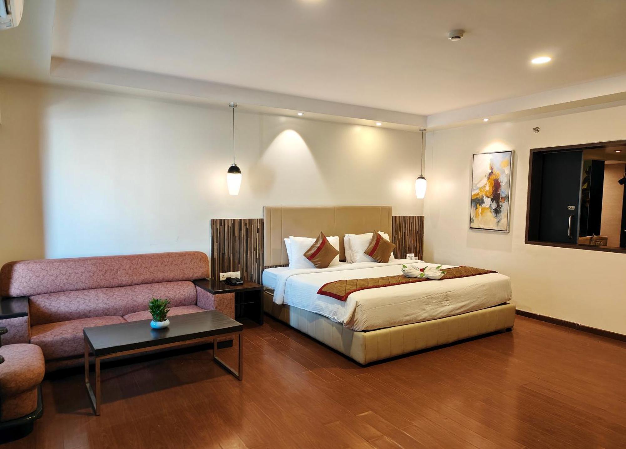 The Altruist Business Hotel Kharadi بونة المظهر الخارجي الصورة